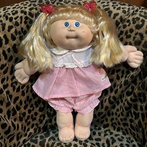 Cabbage Patch Kid 1986 cornsilk